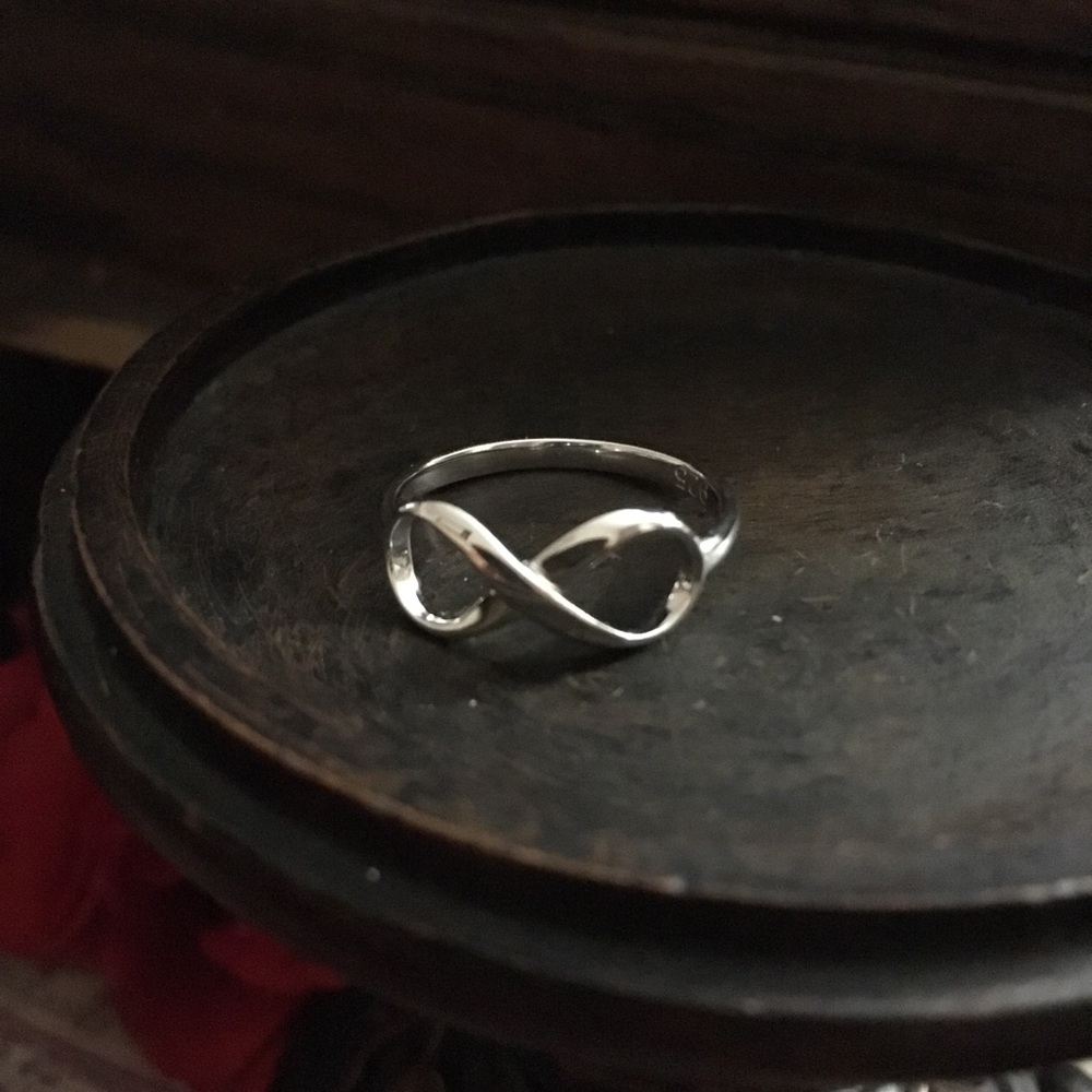 💥 2 for 25 💥 Silver Infinity ring